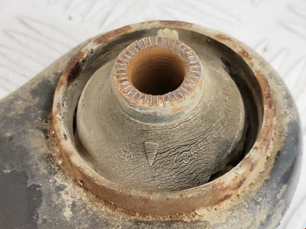 Рычаг передний правый TOYOTA RAV 4 XA20 2000-2005