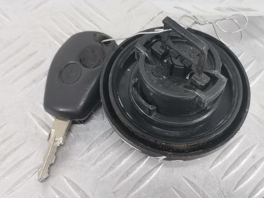 Крышка топливного бака DACIA Sandero 2008-2012