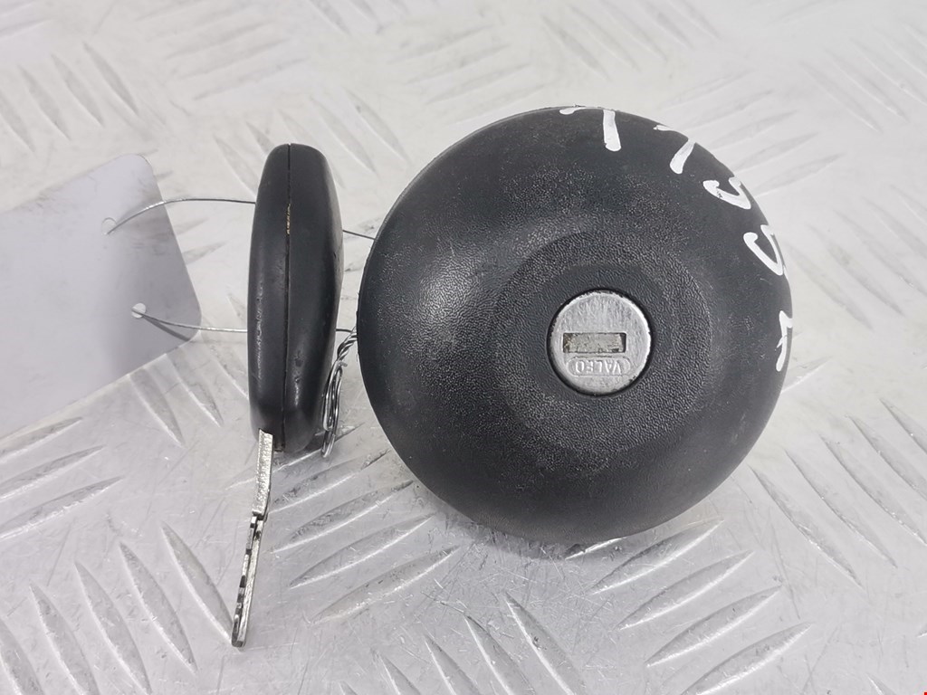 Крышка топливного бака DACIA Sandero 2008-2012