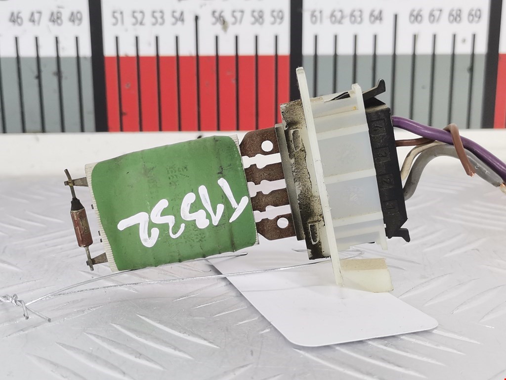 Резистор отопителя (сопротивление печки) DACIA Sandero 2008-2012