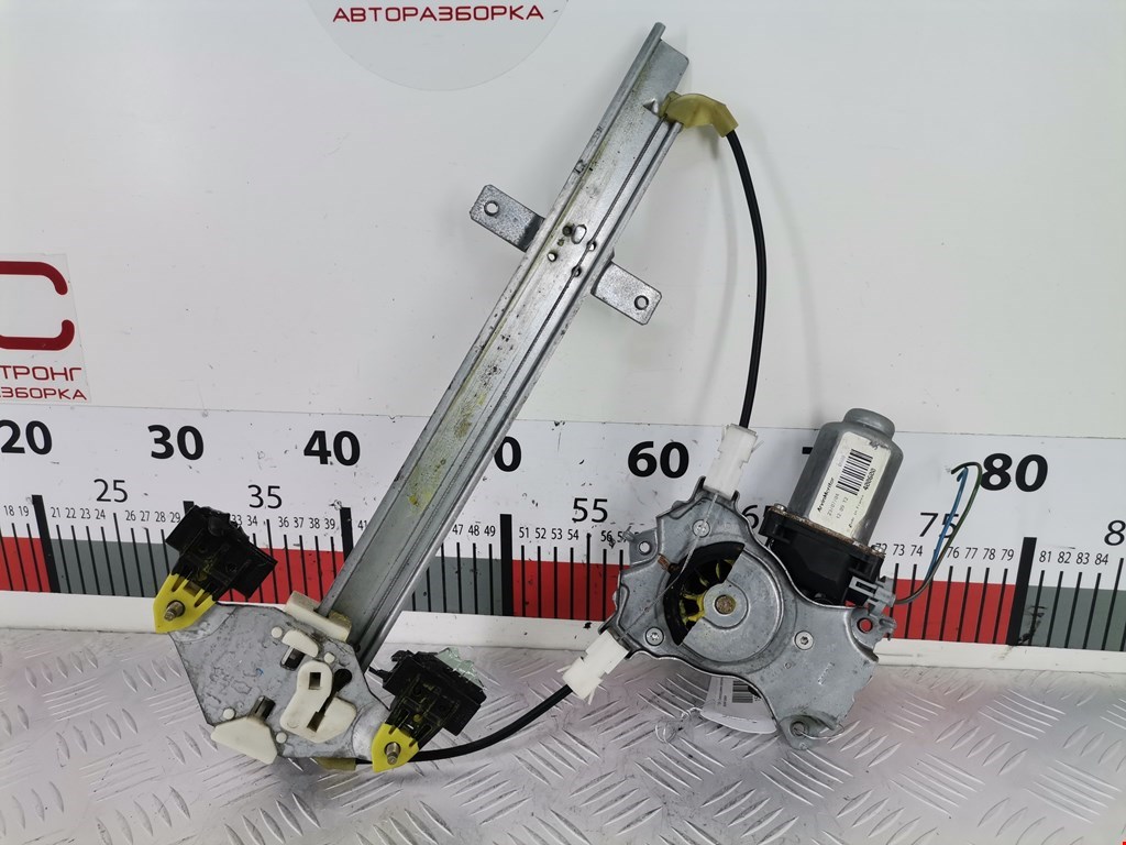 Стеклоподъемник задний правый NISSAN Almera Tino 2000-2006