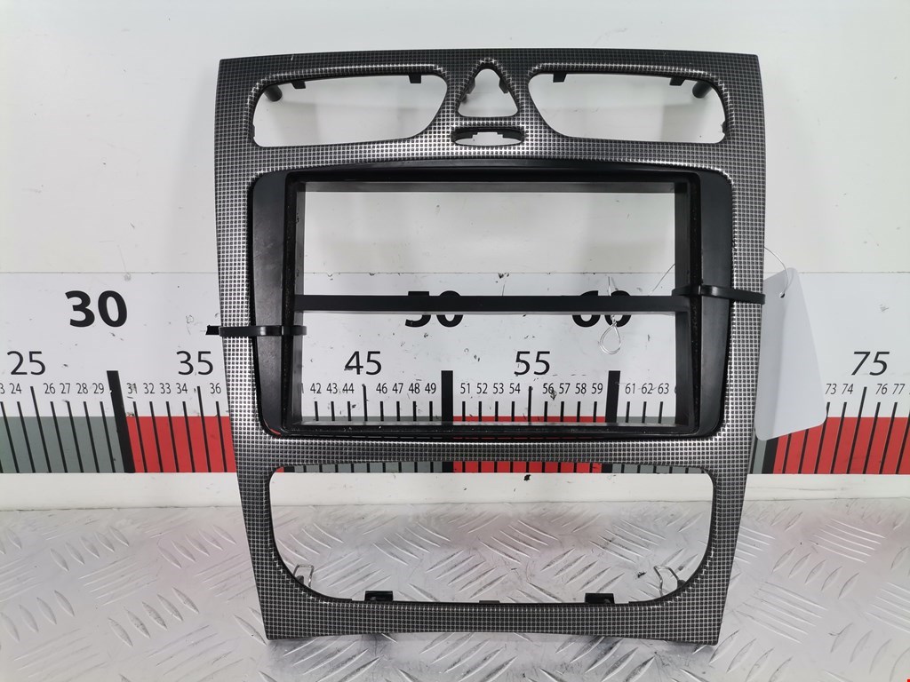 Накладка декоративная MERCEDES-BENZ C-Class C-klasse W203 2000-2007