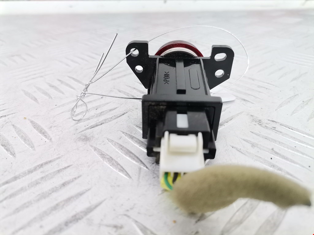 Кнопка аварийной сигнализации (аварийки) MITSUBISHI Colt Z3 2003-2012