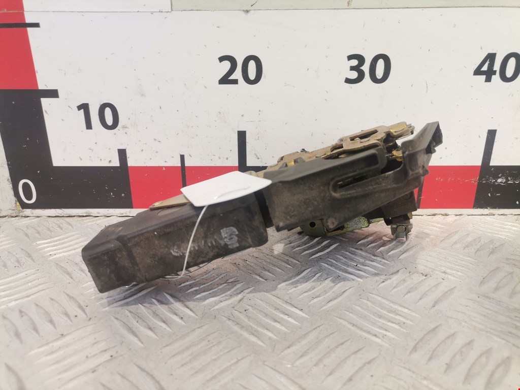 Замок двери задней левой MITSUBISHI Space Star 1999-2006