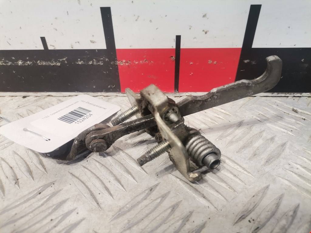 Ограничитель открывания двери DACIA Sandero 2008-2012