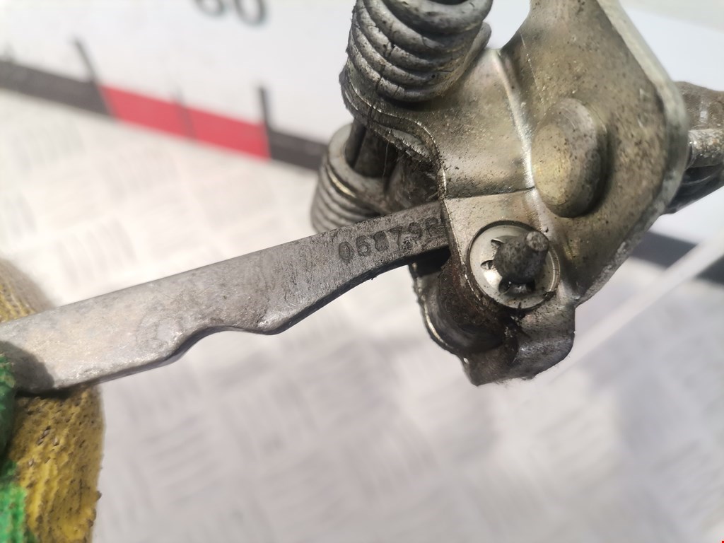 Ограничитель открывания двери DACIA Sandero 2008-2012