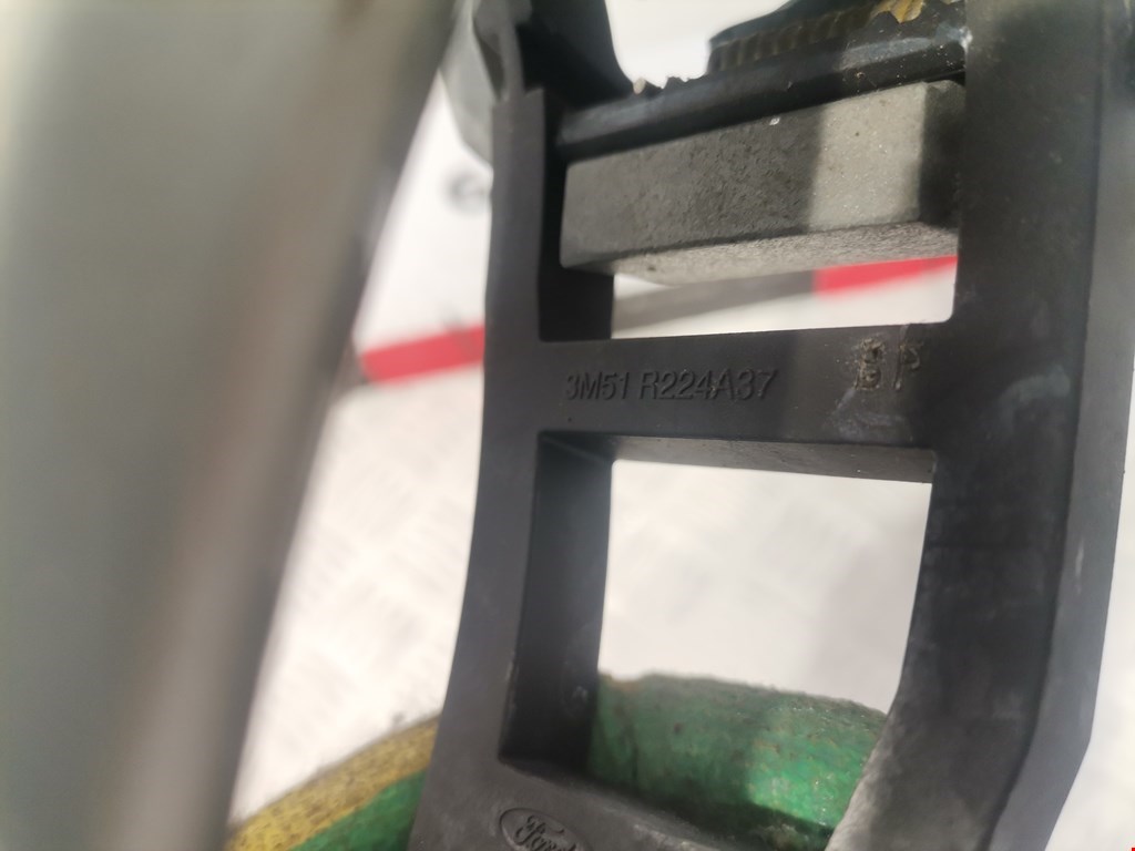 Ручка двери передней наружная левая FORD C-MAX 2003-2010