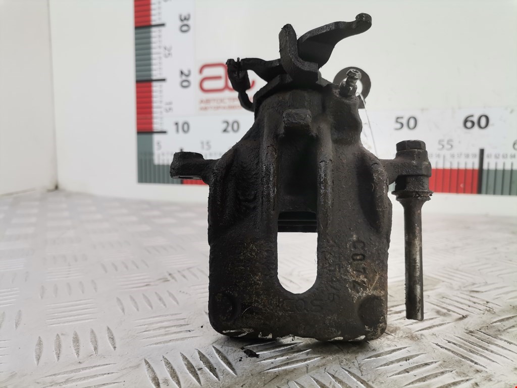 Суппорт задний правый FORD Focus I 1998-2005