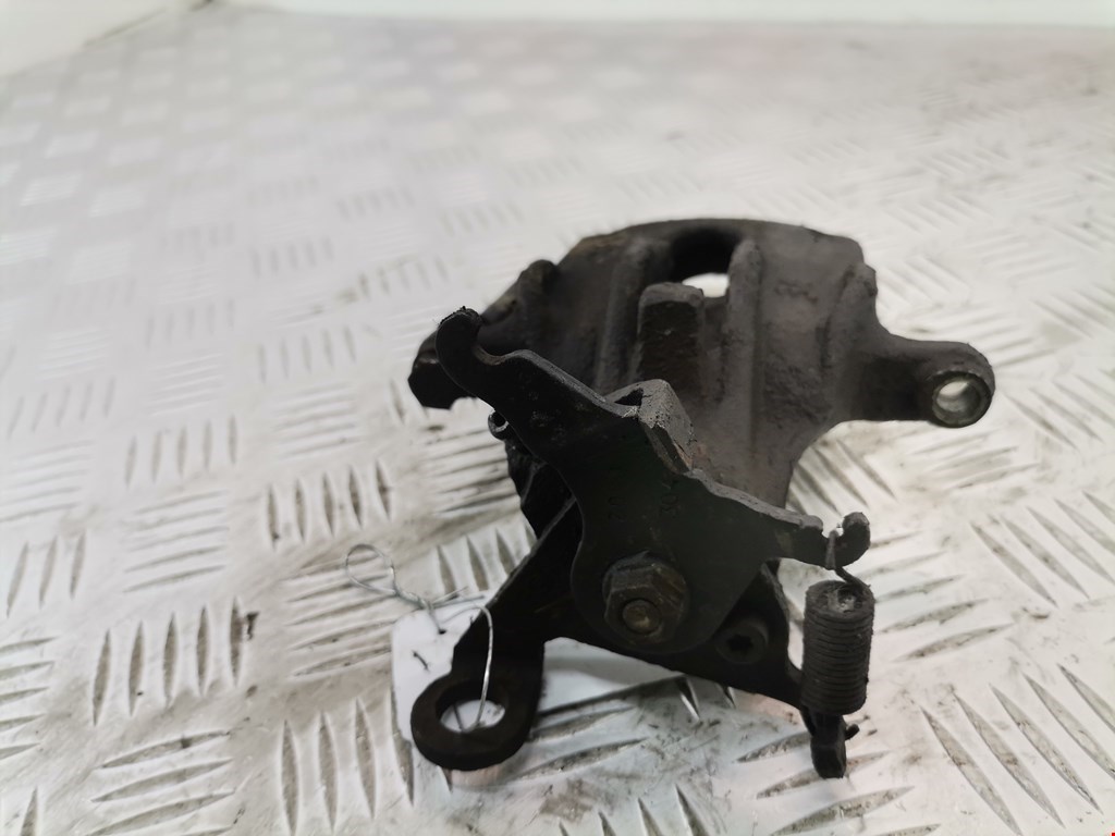 Суппорт задний правый FORD Focus I 1998-2005