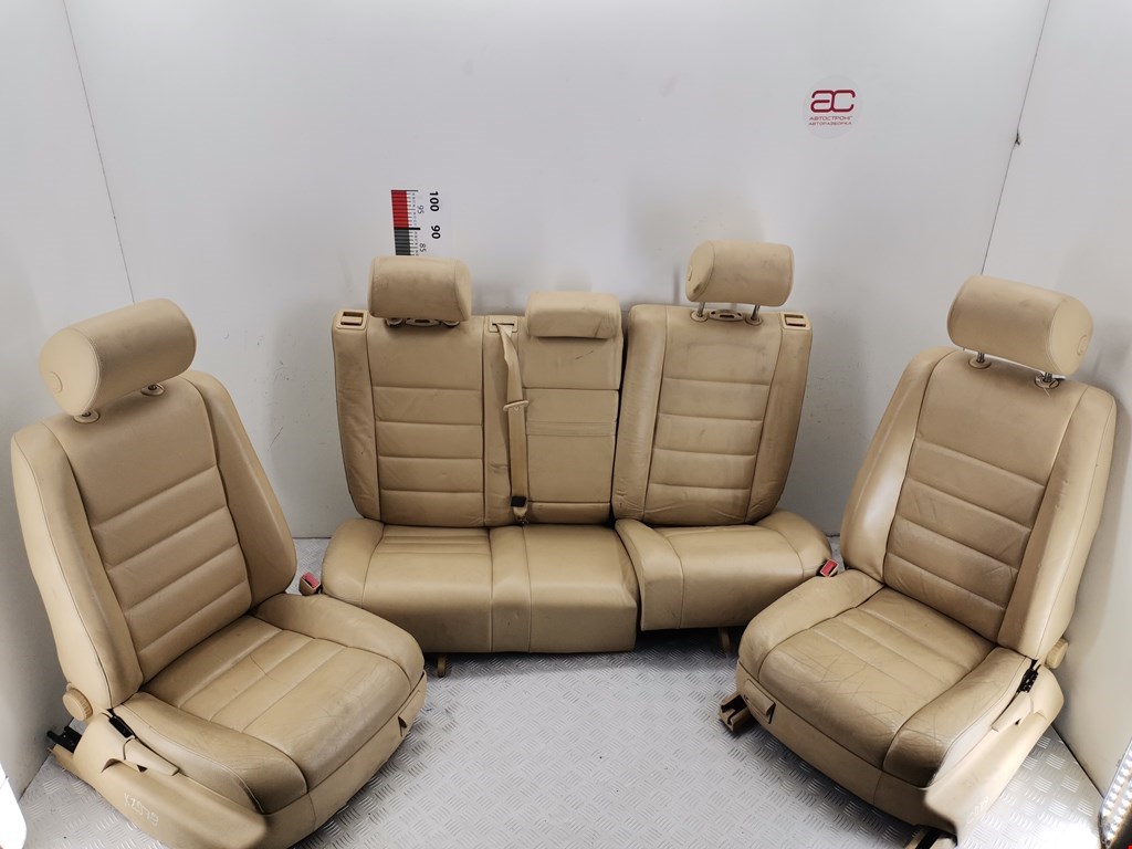 Комплект (К-кт) сидений VOLKSWAGEN Touareg 2002-2010