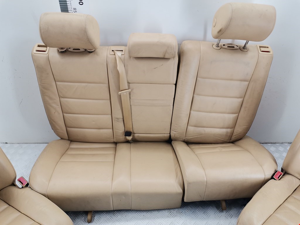 Комплект (К-кт) сидений VOLKSWAGEN Touareg 2002-2010