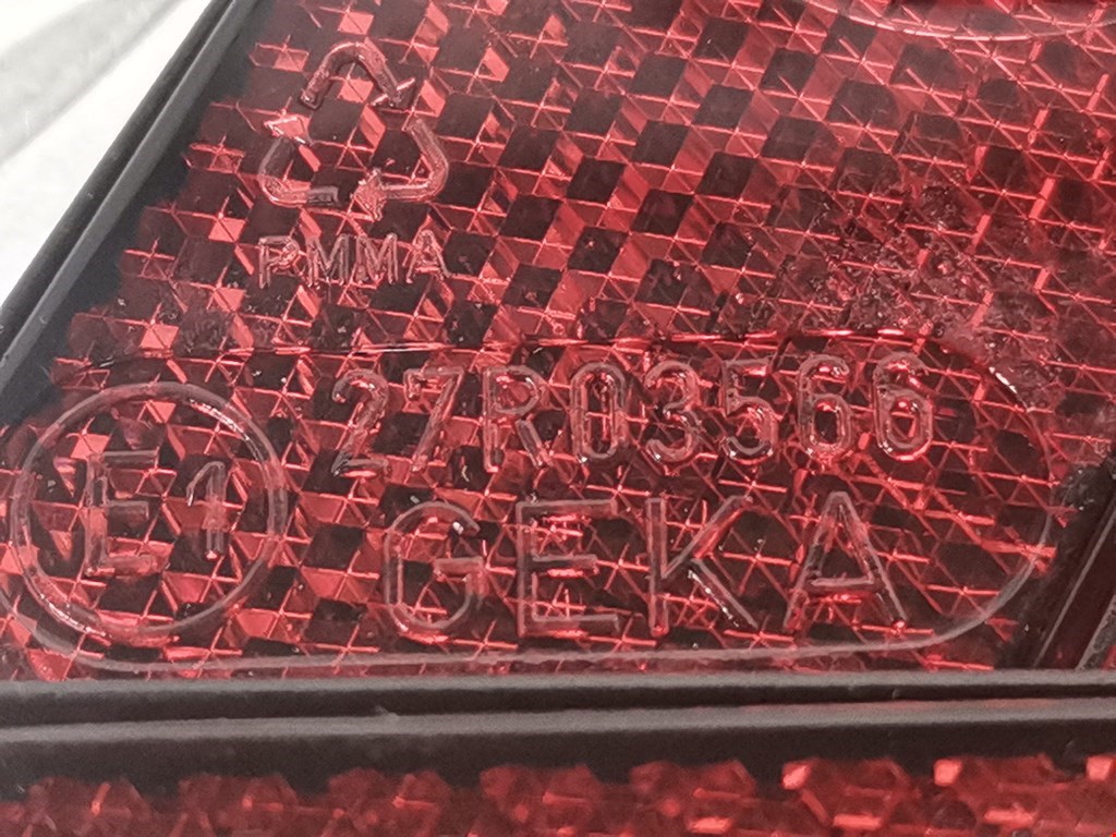 Знак аварийной остановки VOLKSWAGEN Passat B5 1997-2005