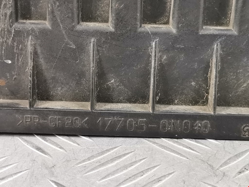 Корпус воздушного фильтра TOYOTA Yaris 1999-2005