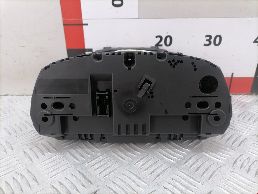 Панель приборов (щиток) BMW 1er E81\E87 2004-2011