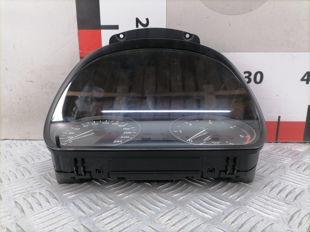 Панель приборов (щиток) BMW 1er E81\E87 2004-2011