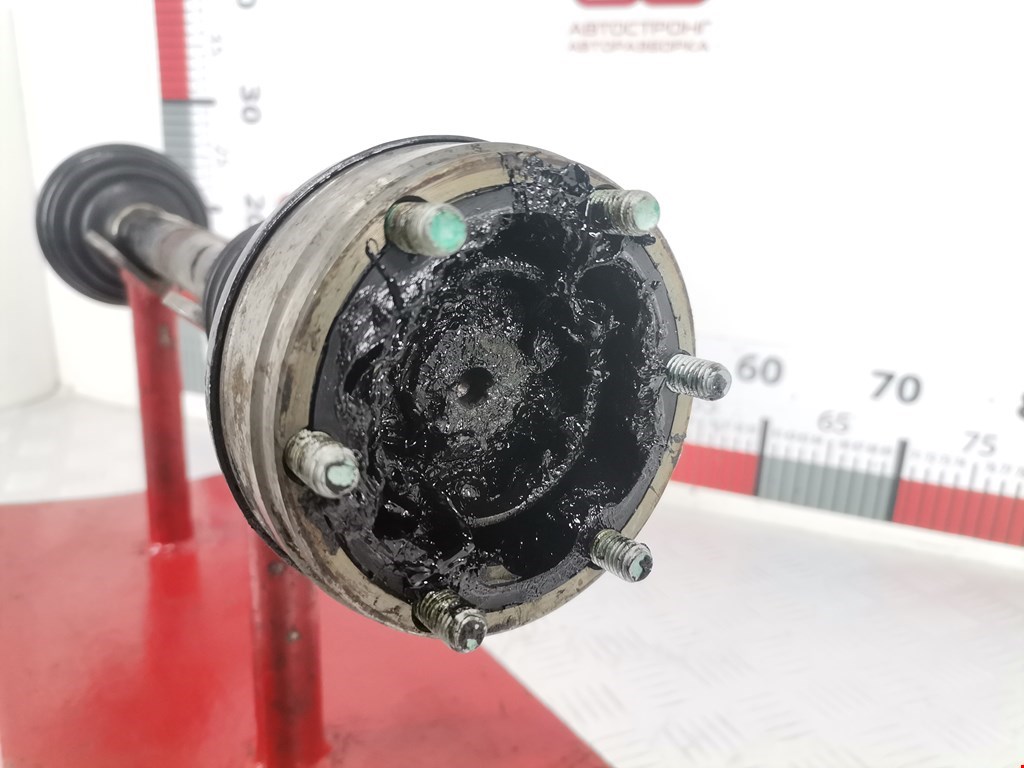 Полуось (привод, приводной вал) передняя левая SEAT Leon 1999-2005