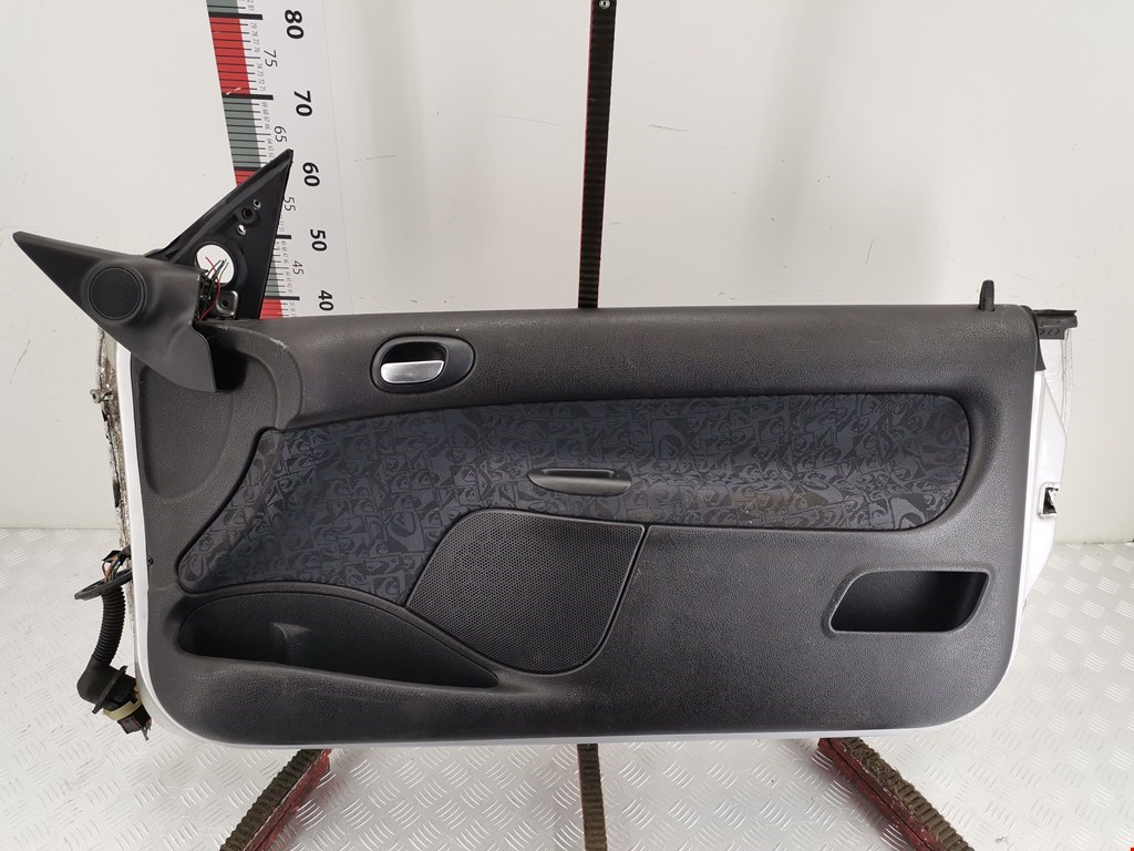 Дверь передняя правая PEUGEOT 206 1998-2012