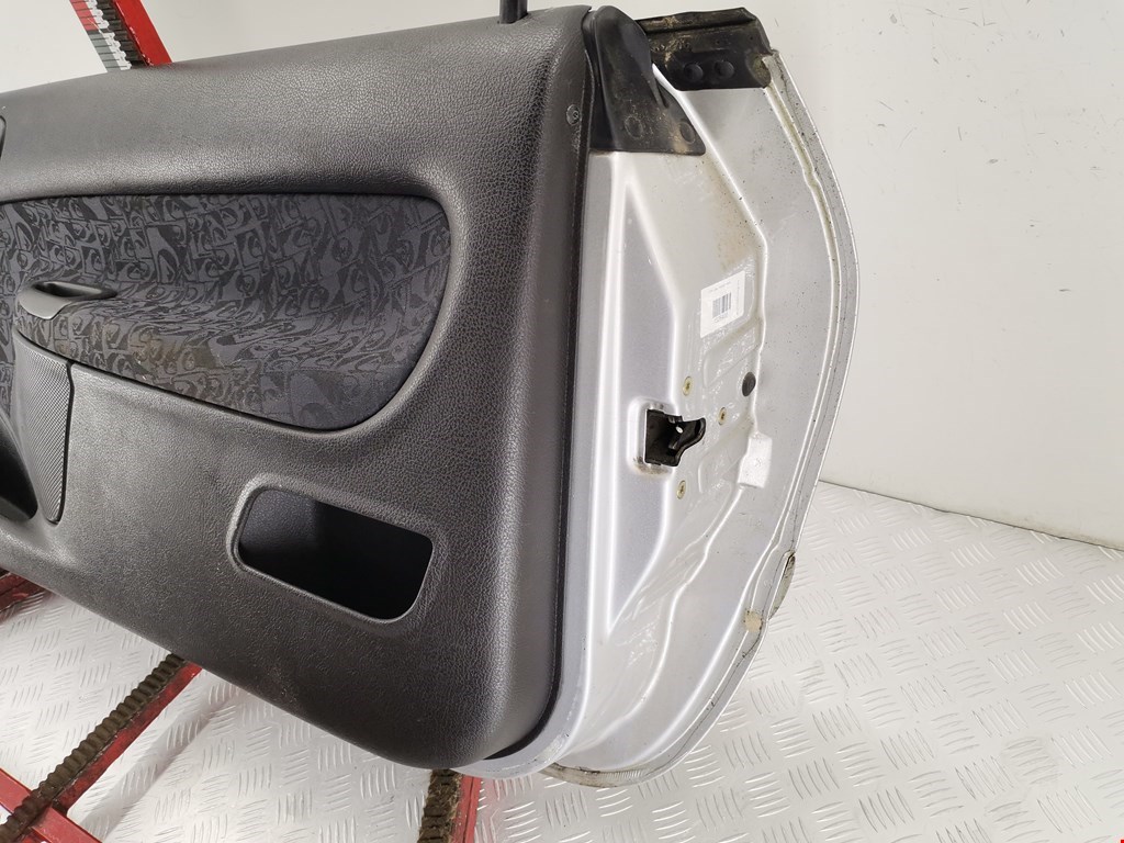 Дверь передняя правая PEUGEOT 206 1998-2012