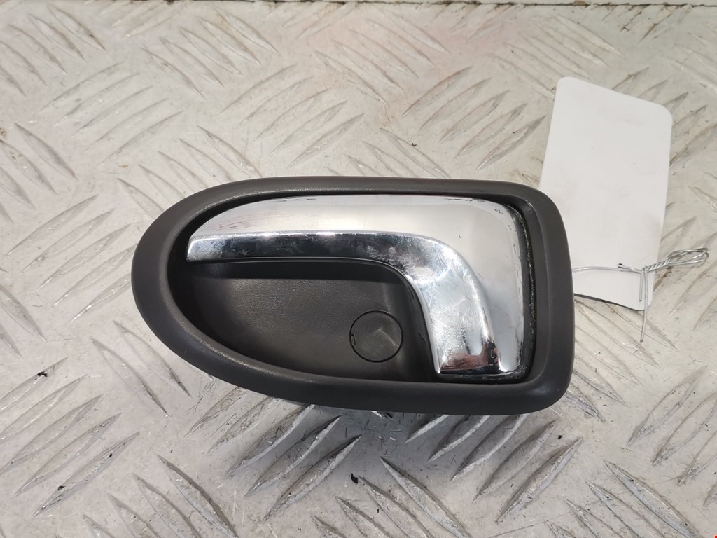 Ручка дверная задняя внутренняя левая MAZDA Premacy CP 1999-2004
