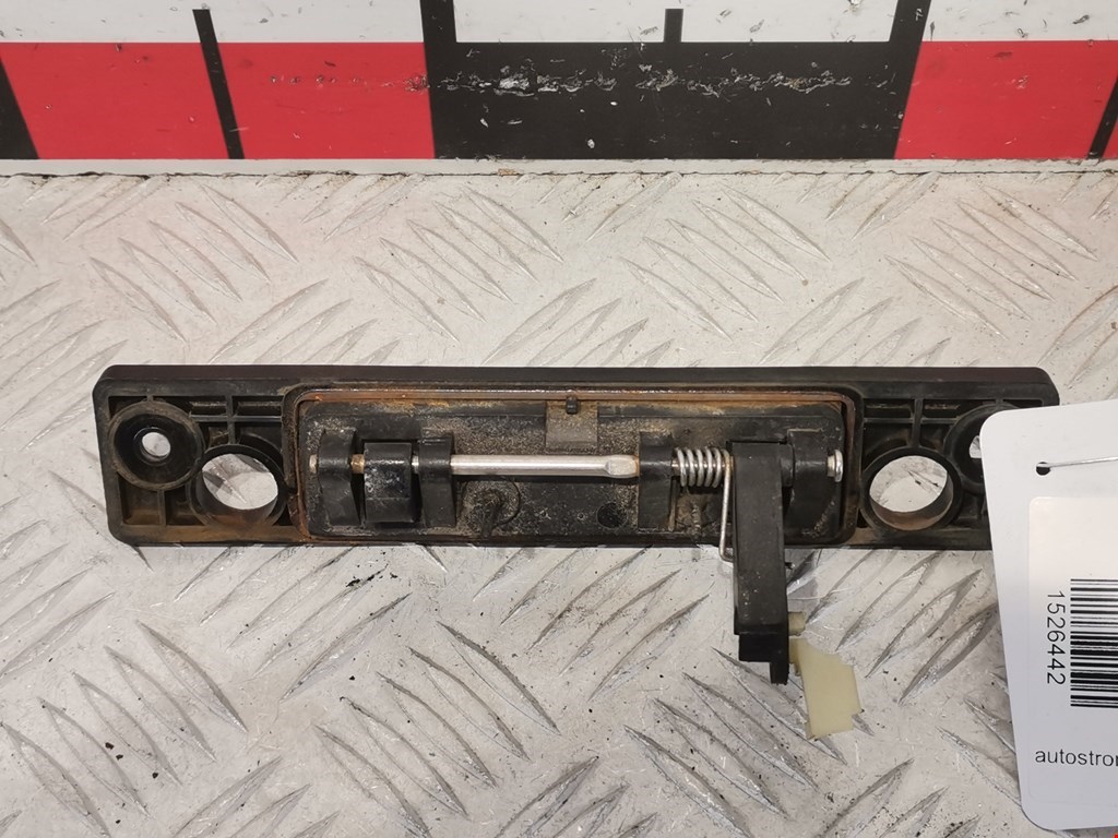 Ручка двери багажника наружная KIA Carens 1999-2002