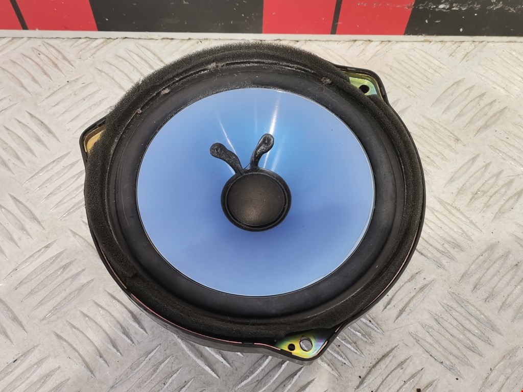 Динамик KIA Carens 1999-2002