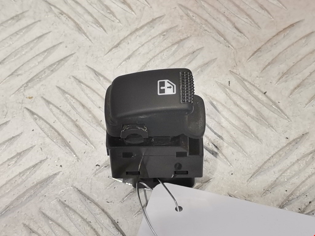 Кнопка стеклоподъемника KIA Carens 1999-2002