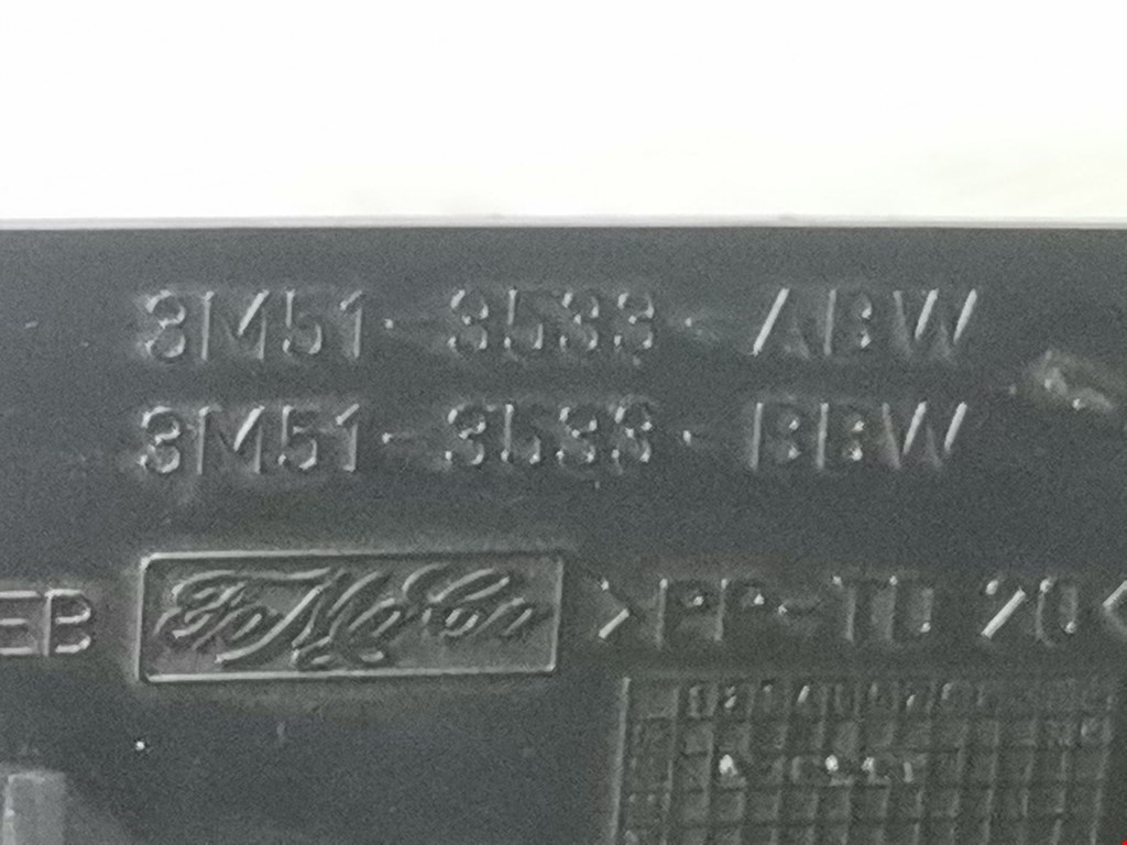 Кожух рулевой колонки FORD C-MAX 2003-2010