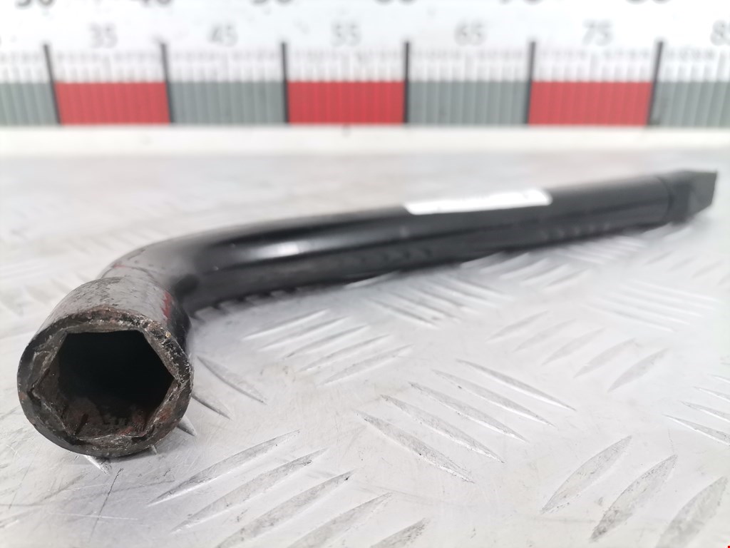 Ключ балонный FORD Fiesta 2001-2008