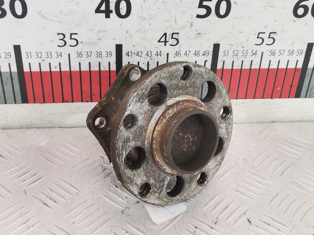 Ступица задняя левая AUDI A6 C5 1997-2004