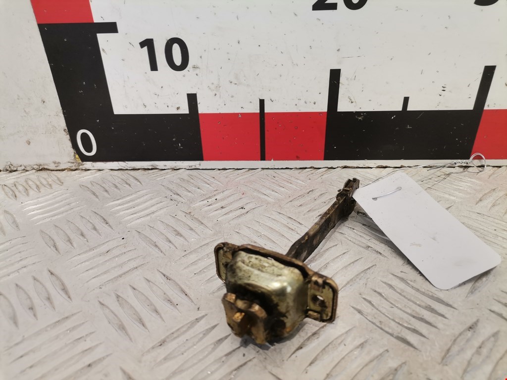 Ограничитель открывания двери VOLKSWAGEN Passat B4 1993-1997