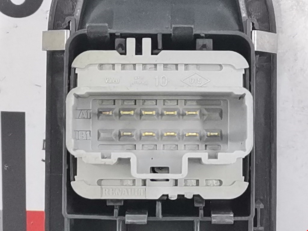 Блок управления стеклоподъемниками RENAULT Modus 2004-2012