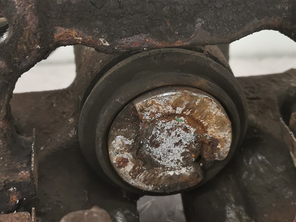 Суппорт задний левый SEAT Leon 1999-2005