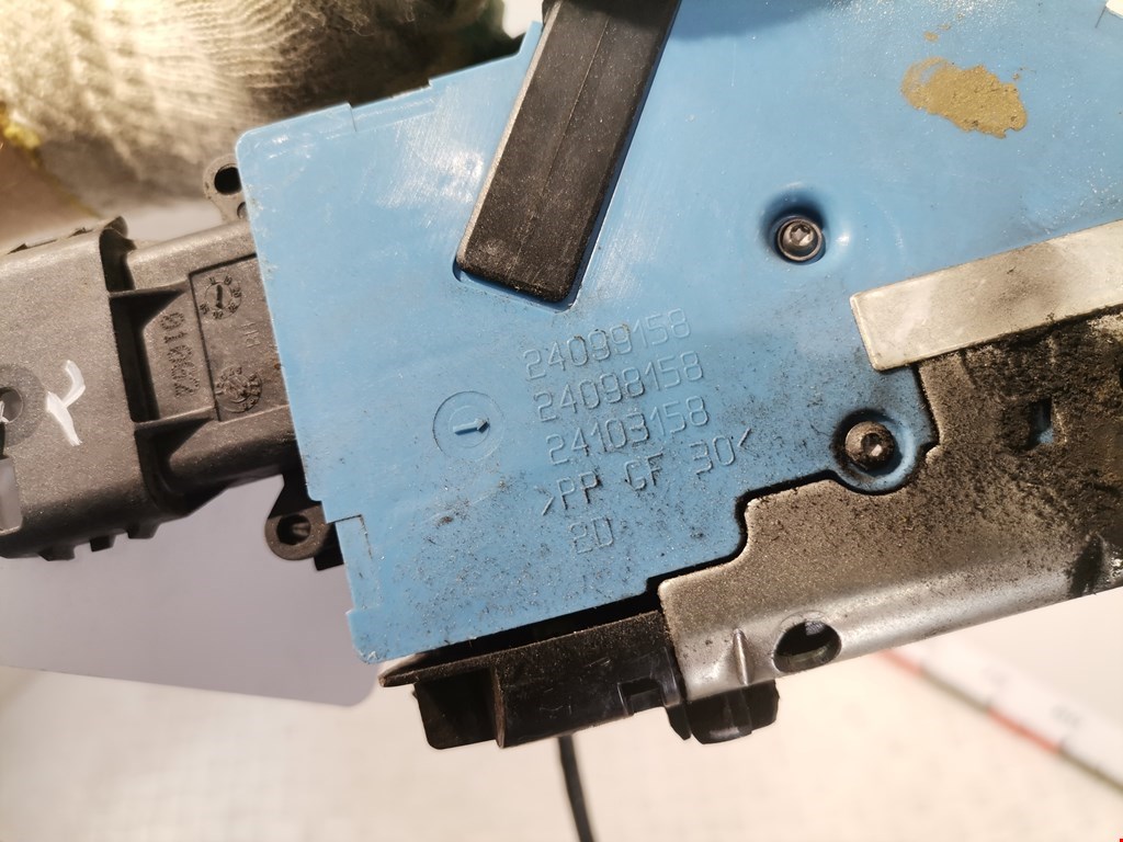 Замок двери задней правой PEUGEOT 207 2006-2015