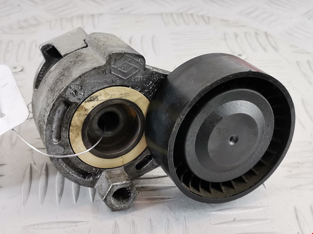 Натяжитель ремня генератора (приводного поликлинового ремня Renault Sandero 1 (2007-2014)