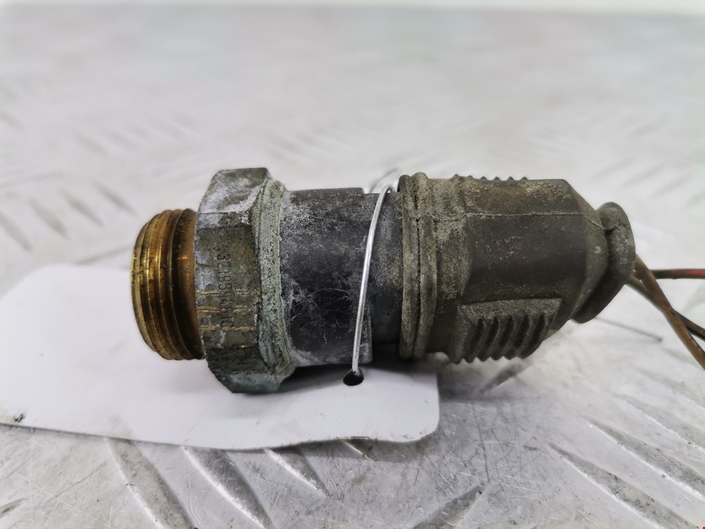 Датчик температуры (охлаждающей жидкости) VOLKSWAGEN Passat B5 1997-2005