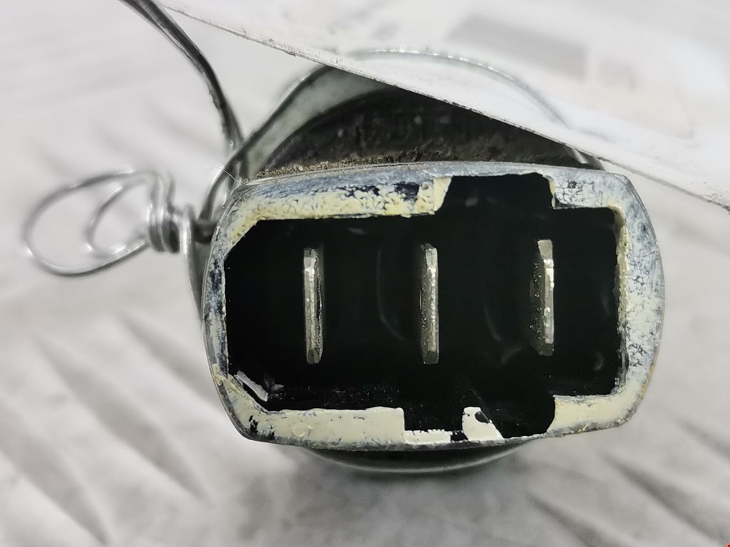 Датчик температуры (охлаждающей жидкости) VOLKSWAGEN Passat B5 1997-2005