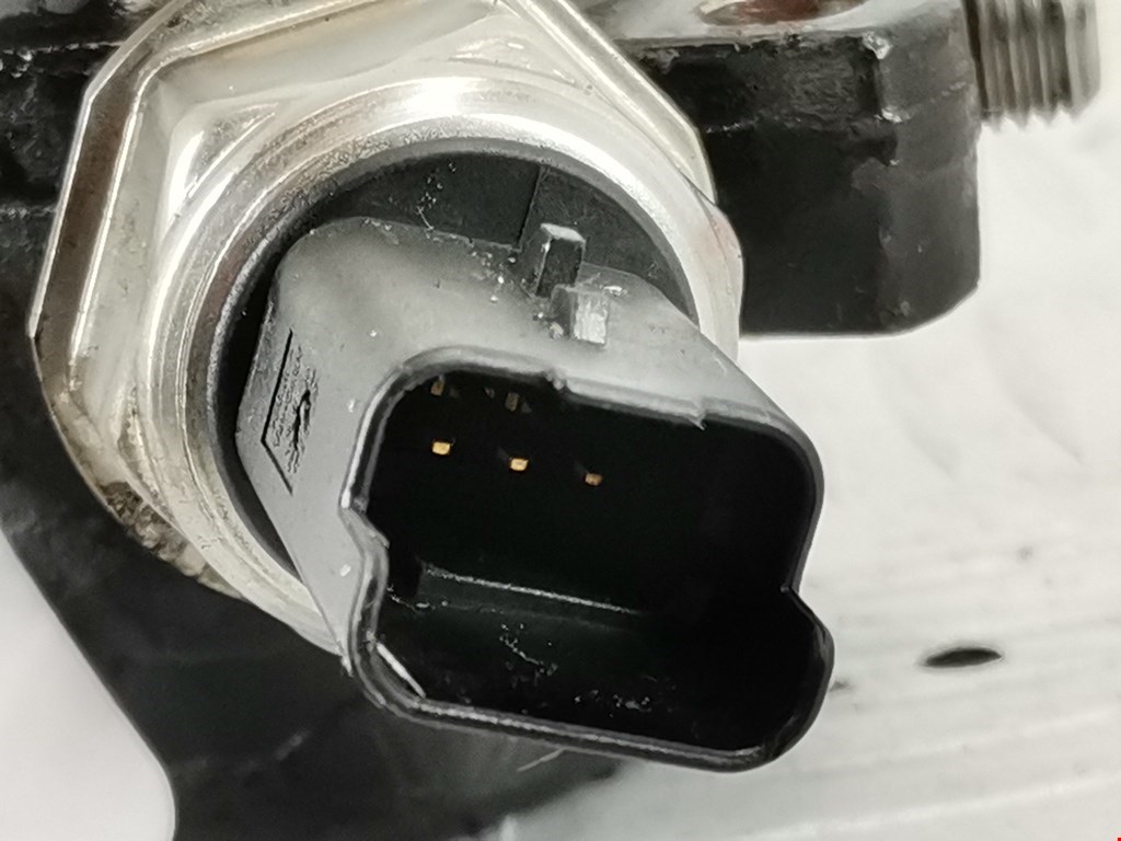 Датчик давления топлива DACIA Sandero 2008-2012