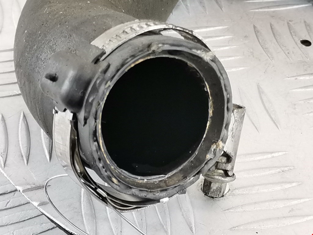 Патрубок интеркулера DACIA Sandero 2008-2012