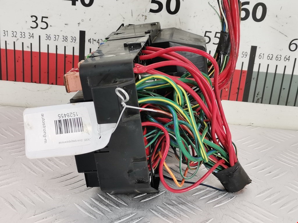 Датчик уровня в бачок омывателя FORD Mondeo III 2000-2007