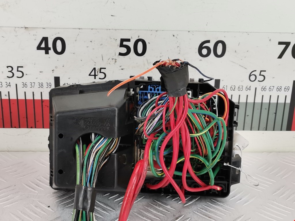 Датчик уровня в бачок омывателя FORD Mondeo III 2000-2007