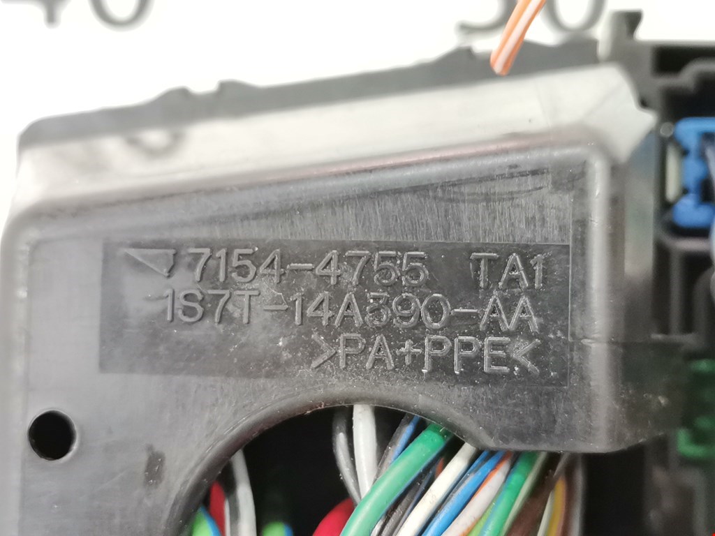 Датчик уровня в бачок омывателя FORD Mondeo III 2000-2007