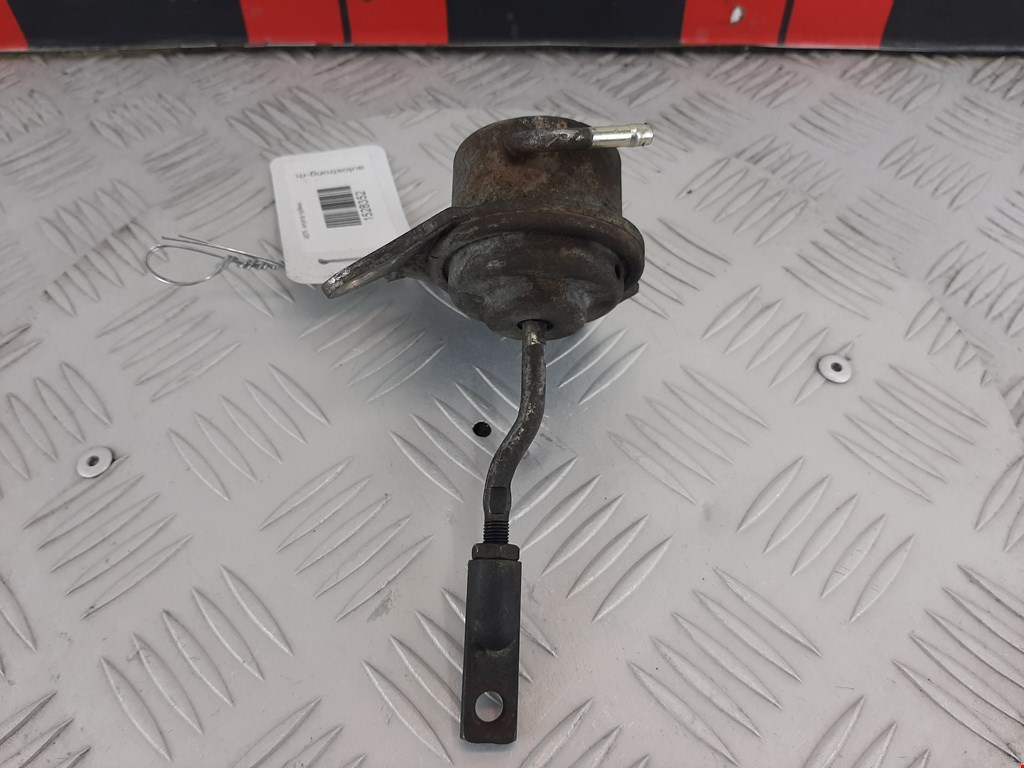 Моторчик привода (положения воздушных) заслонок (актуатор сервопривода турбины) CITROEN Xsara Picasso 1999-2012