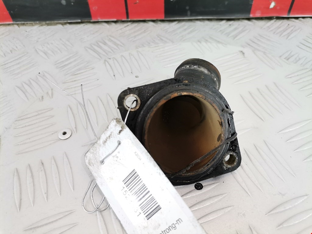 Корпус термостата AUDI A4 B5 1995-2001