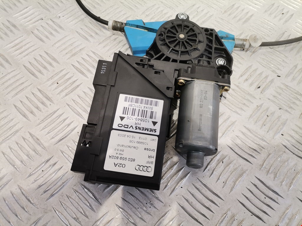 Стеклоподъемник задний правый AUDI A4 B6 2001-2005