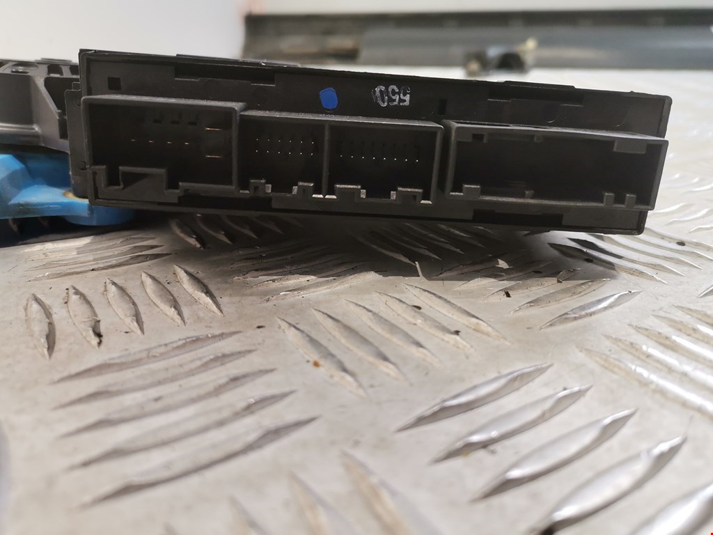 Стеклоподъемник задний правый AUDI A4 B6 2001-2005