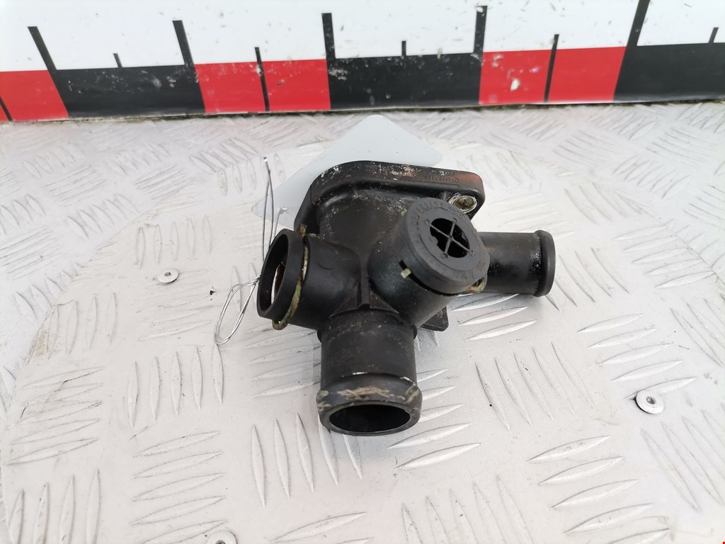 Тройник системы охлаждения SEAT Toledo 1991-1999