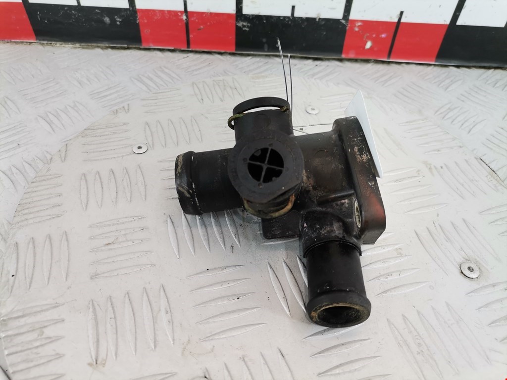 Тройник системы охлаждения SEAT Toledo 1991-1999