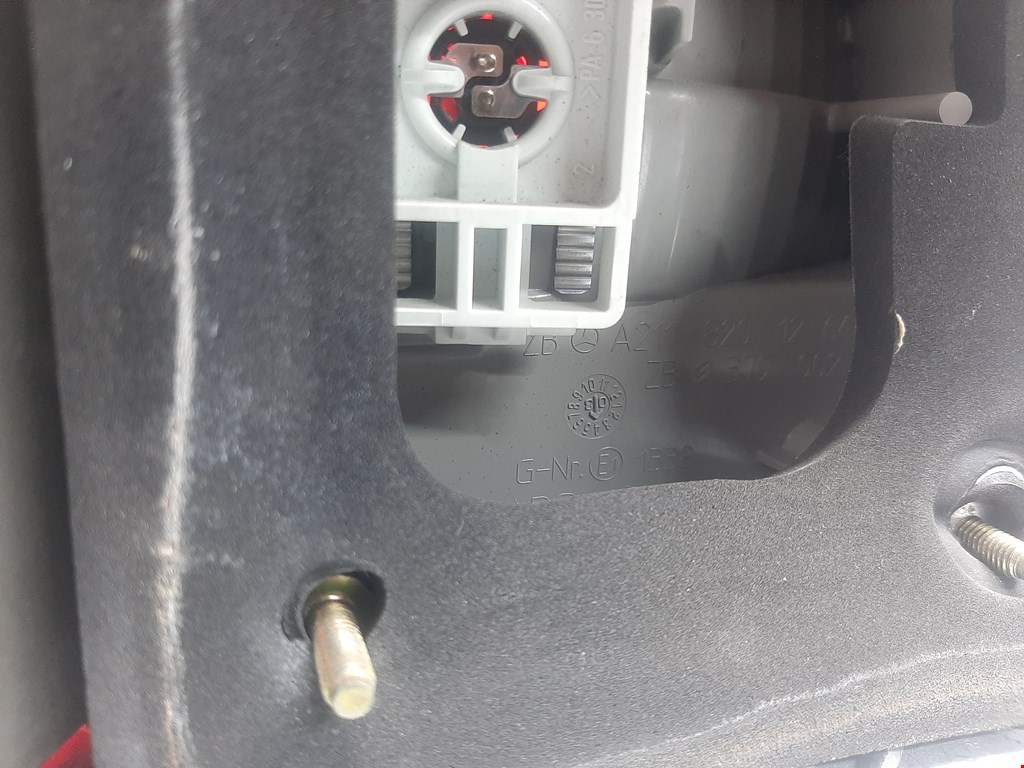 Фонарь задний правый MERCEDES-BENZ E-Class W211, S211 2002-2009