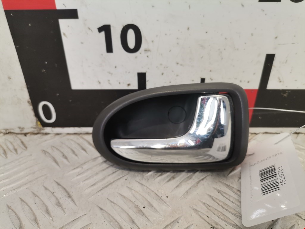 Ручка дверная передняя внутренняя правая MAZDA Premacy CP 1999-2004