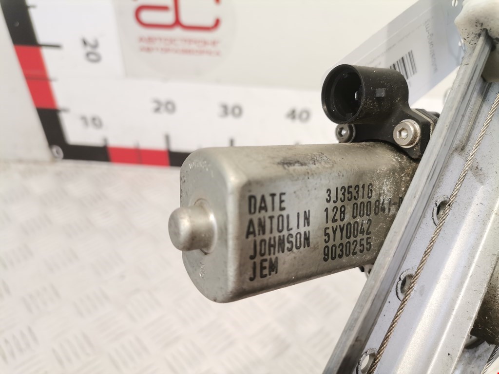 Стеклоподъемник передний левый DACIA Sandero 2008-2012